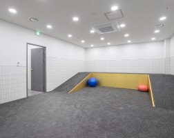 집중재활센터 재활실 및 재활레이저
